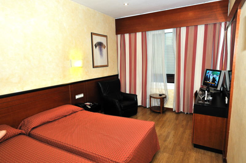 �h���z�e���@�f���r�[�@ [Hotel Derby Barcelona] 