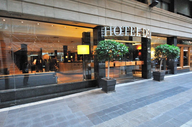 宿泊ホテル　デルビー　[Hotel Derby Barcelona] (玄関) 