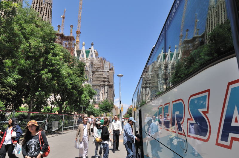 モンセラート [Montserrat] へ向かう