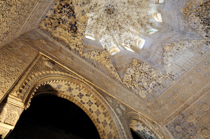 アベンセラーヘ家の間[Sala de los Abencerrajes ]