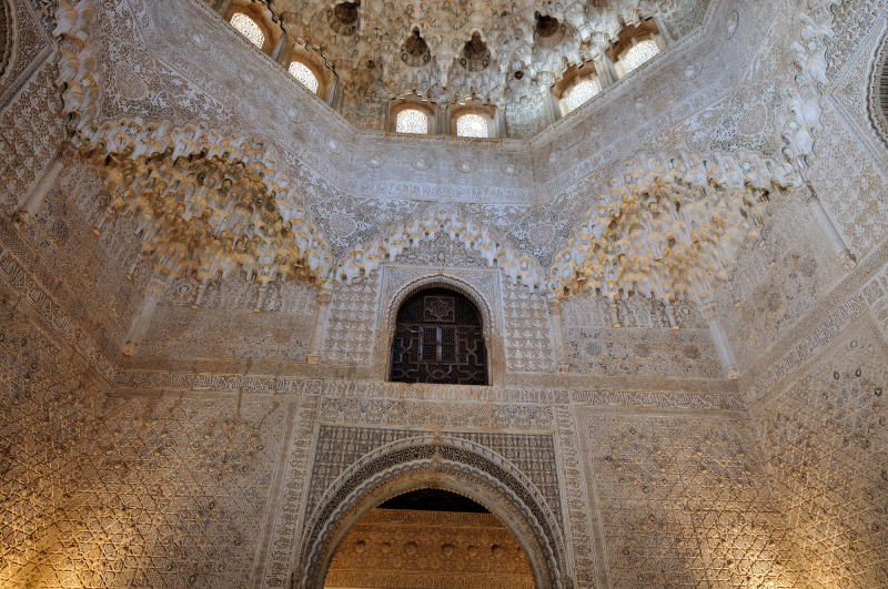 二姉妹の間[Sala de las Dos Hermanas]