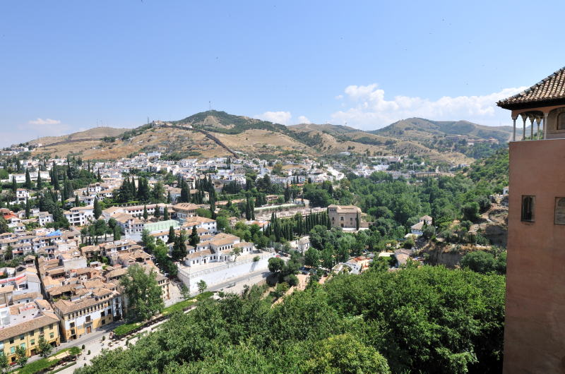 橋廊(はしろう)からの眺望、アルバイシン[el Albayzín]