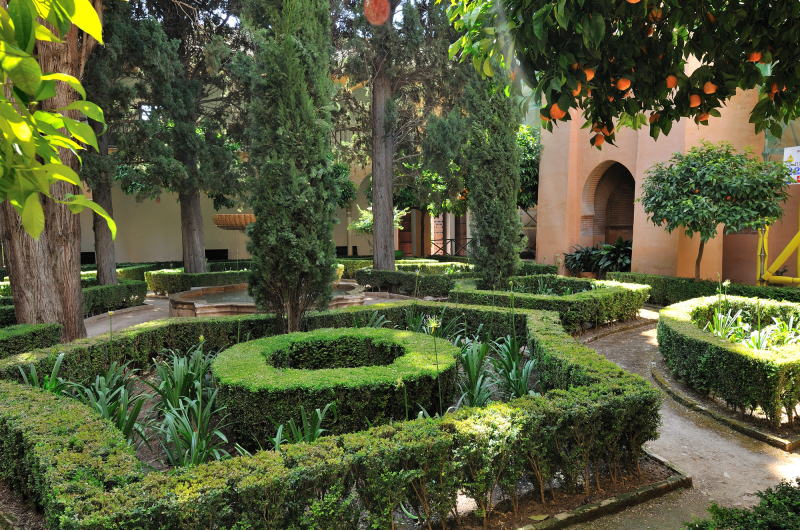 リンダラーハの庭[Jardín de Lindaraja]