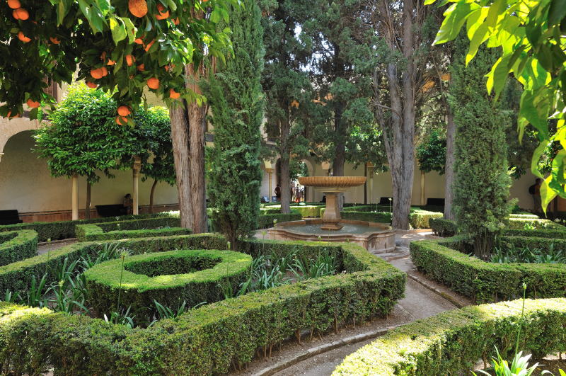 リンダラーハの庭[Jardín de Lindaraja]