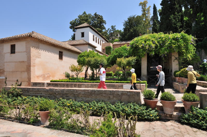 ���Ɍ����錚�����w�l�����t�F���{[Palacio del Generalife]