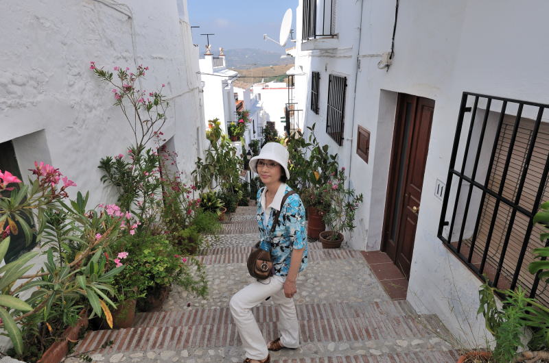 フリヒリアナ[Frigiliana]の町並みを巡る、小道の散策(ガラル通り)