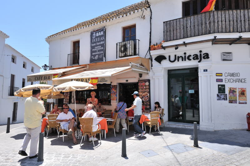 昼食の[BAR PORRAS]