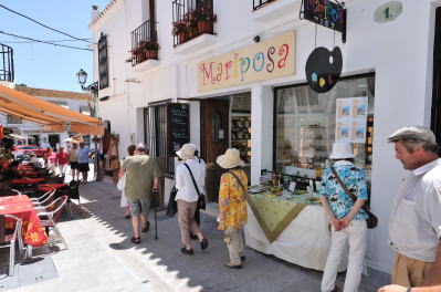 ミハスで最も美しいと言われている、サン・セバスチャン通り[Calle San Sebastián]