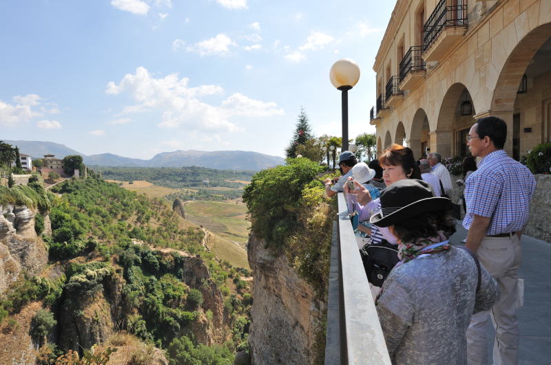 パラドール・デ・ロンダ脇の遊歩道