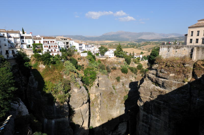 ヌエボ橋[Puente Nuevo]からの眺望