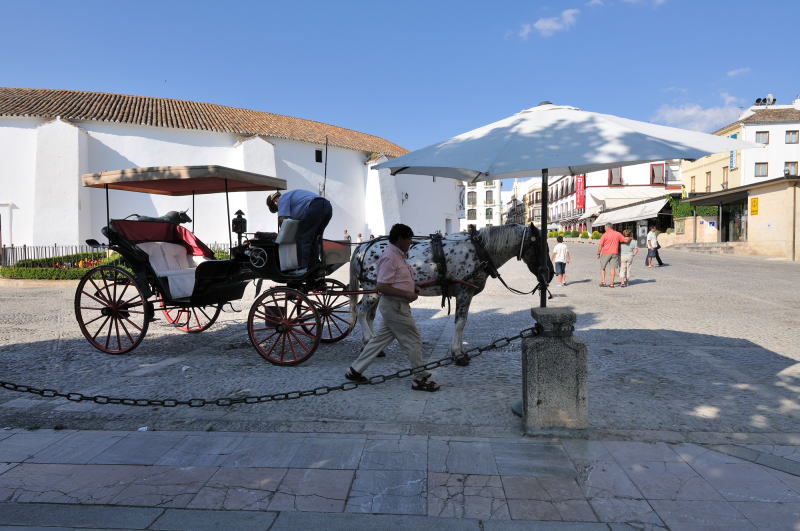 闘牛場脇にある広場