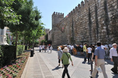 左はトリウンフォ広場