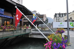 パカール像前「アルヴ川」(シャモニ)