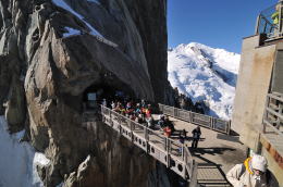 エギーユ・デュ・ミディ[Aiguille du Midi]展望台(シャモニ)