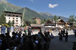 シャモニのロープウェー乗り場前(シャモニ)