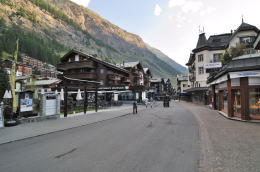 バーンホフ通り(ツェルマット)