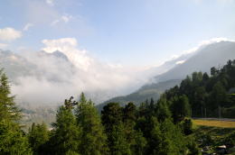 ゴルナーグラート登山電車の窓から