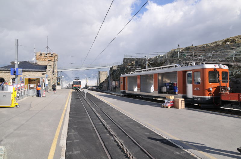 終点のゴルナーグラート駅