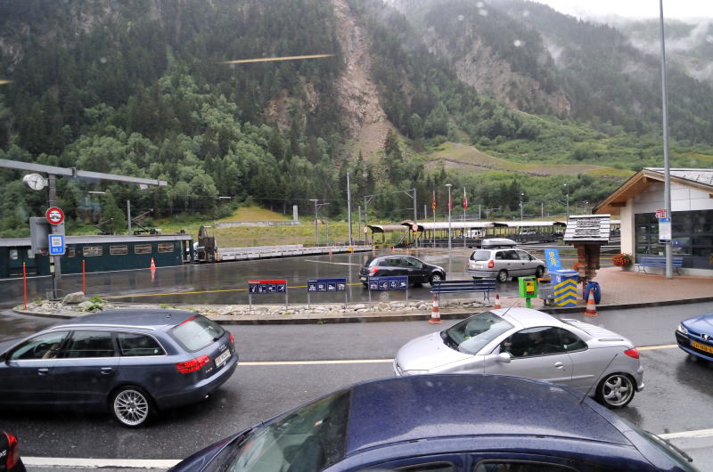 ゴッペンシュタイン[Goppenstein]駅