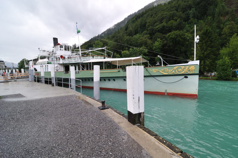 インターラーケン [INTERLAKEN] の船着き場「アーレ川 南岸」