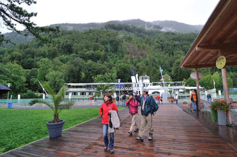 インターラーケン [INTERLAKEN] の船着き場「アーレ川 南岸」