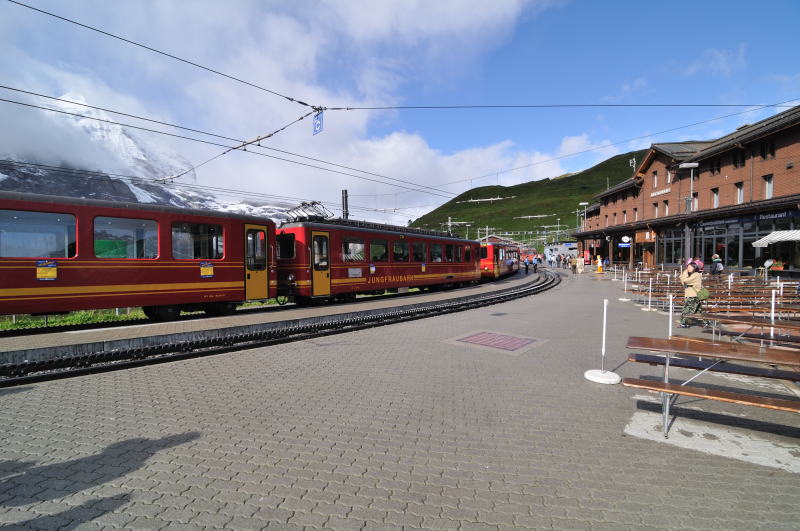クライネ・シャイデック駅 [Kleine Scheidegg 2061m]