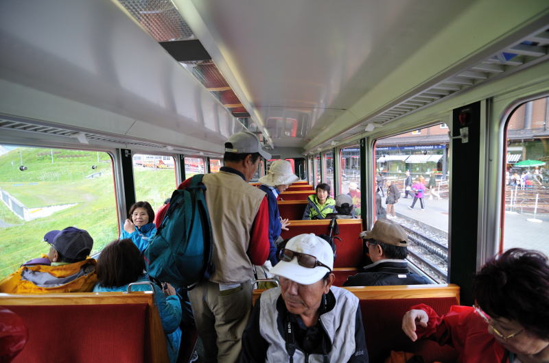 ユングフラウ鉄道 [JUNGFRAUBAHN](クライネ・シャイデック駅)