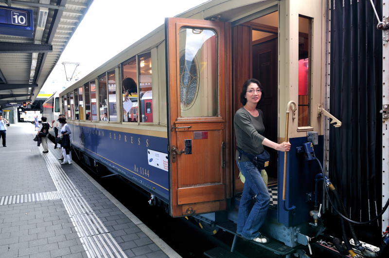 アルパイン・クラシック・プルマン・エクスプレス[ALPINE CLASSIC PULLMAN EXPRESS](スイス東部のクール駅)