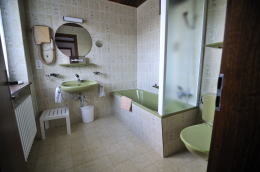 ホテル バーレン [HOTEL BÄREN](サン・モリッツ)