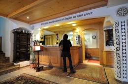 ホテル バーレン [HOTEL BÄREN](サン・モリッツ)