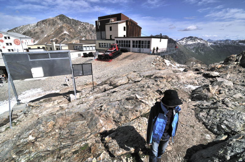 ディアヴォレッツァ[Diavolezza 2978m]展望台ロープウェー頂上駅