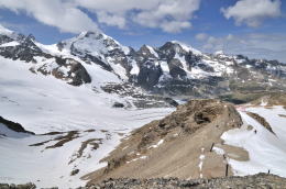 ディアヴォレッツァ[Diavolezza 2978m]展望台の周辺