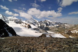 ディアヴォレッツァ[Diavolezza 2978m]展望台の周辺