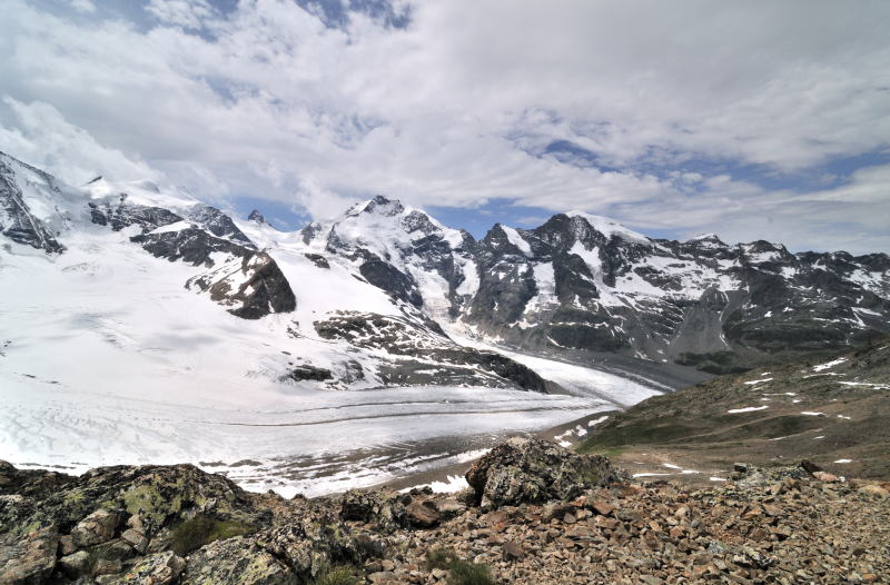 ベルニナアルプスと氷河