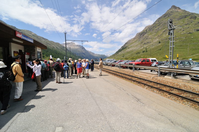 世界遺産に登録されたベルニナ線のベルニナ・ディアボレッツァ駅