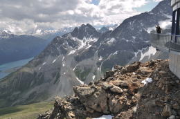 ピッツ・ネイル駅 [Piz Nair 3030m]からの眺望