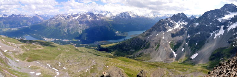 ピッツ・ネイル駅 [Piz Nair 3030m]周辺からの眺望
