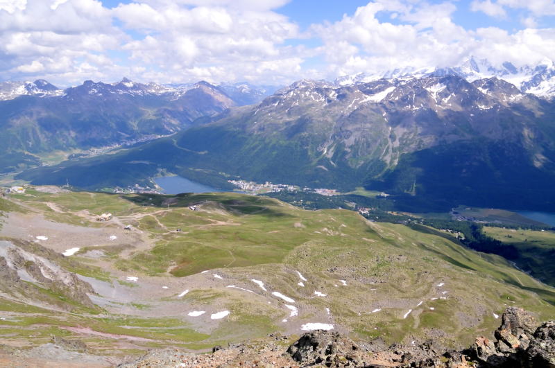 ピッツ・ネイル駅 [Piz Nair 3030m]周辺からの眺望