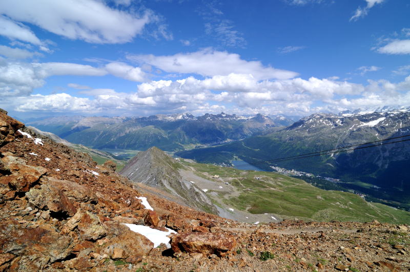 ピッツ・ネイル駅 [Piz Nair 3030m]周辺からの眺望