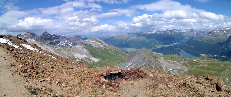 ピッツ・ネイル駅 [Piz Nair 3030m]周辺からの眺望