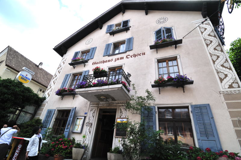 昼食のレストラン前(マインフェルト)