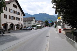 バーンホーフ通り(マインフェルト)