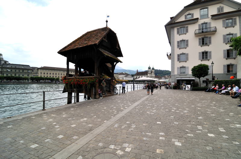 カペル橋[Kapellbrücke](ルツェルン)