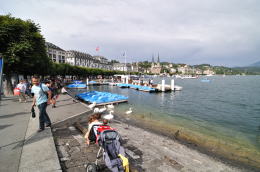 フィアヴァルトシュテッテ湖[Vierwaldstätter See](ルツェルン)