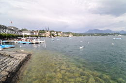 フィアヴァルトシュテッテ湖[Vierwaldstätter See](ルツェルン)