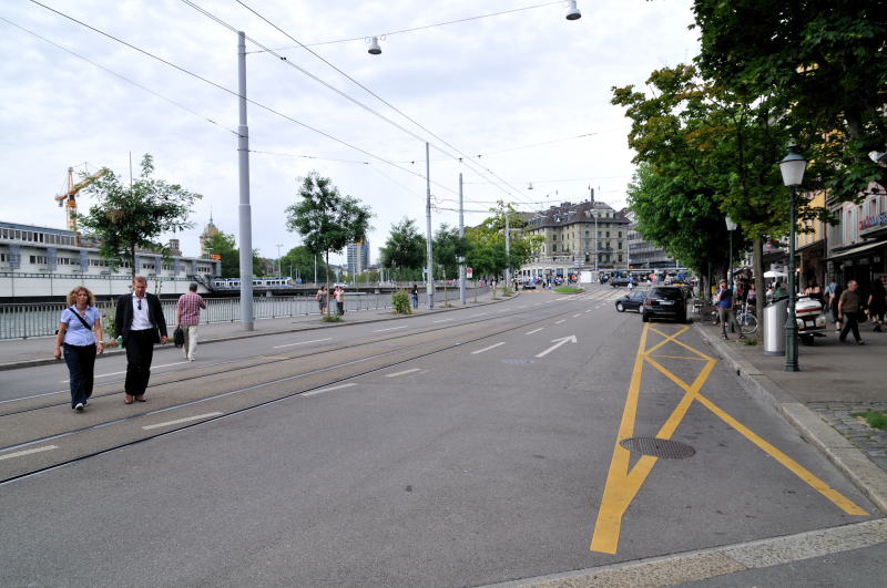 リマト河岸通り(チューリヒ)