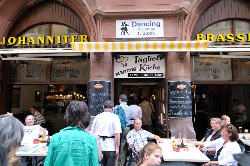 ニーダードルフ通りにあるレストランJOHANNITER(チューリヒ)